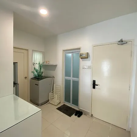Papillon Escape Apartment Kuching Exterior photo
