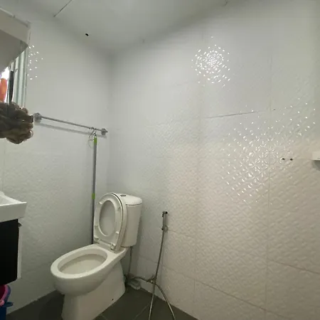 Papillon Escape Apartment Kuching Exterior photo